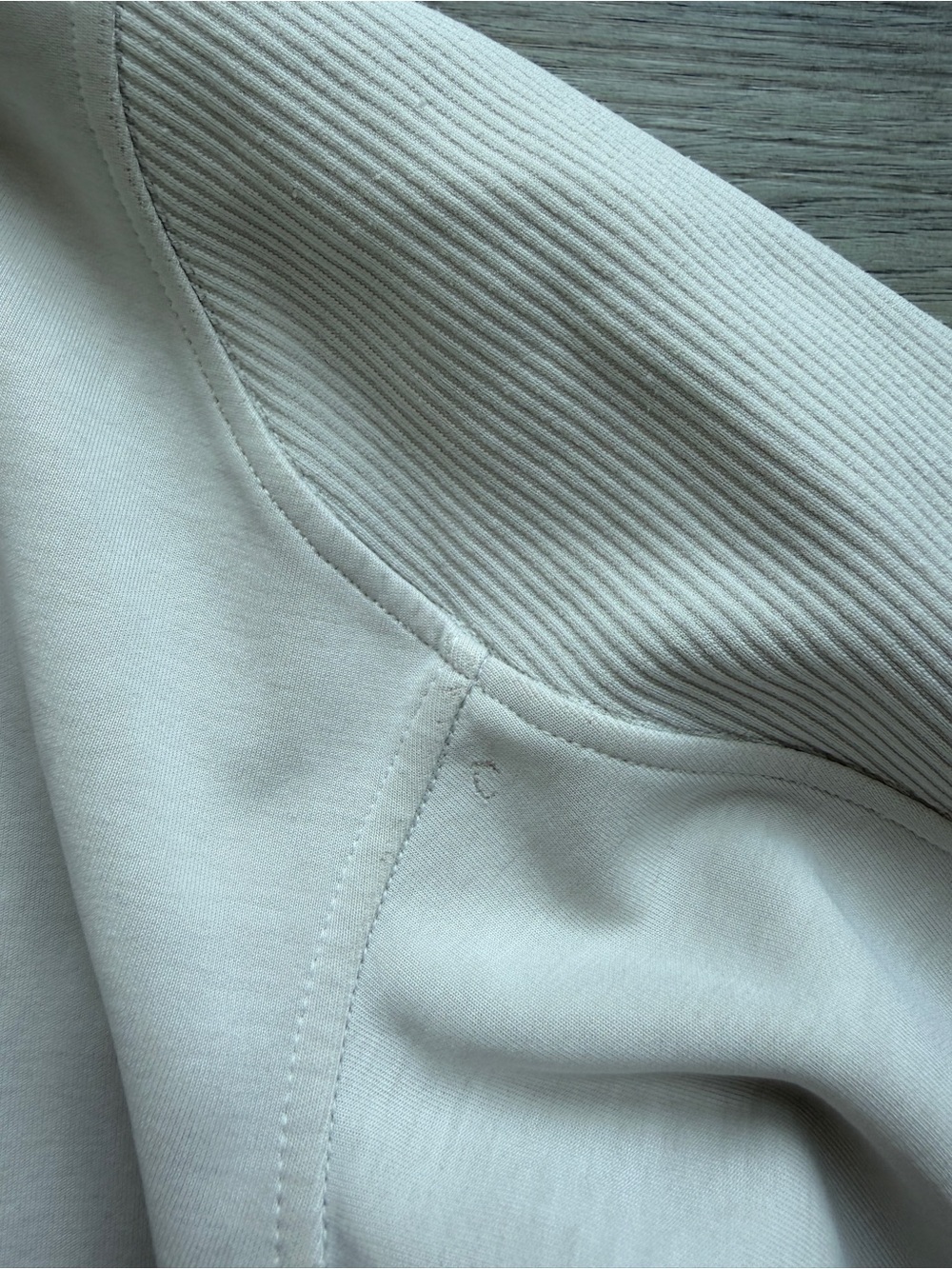 lululemon athletica Softstream Off-white Half-Zip Pullover & Joggers Set - Picture 3 of 4
